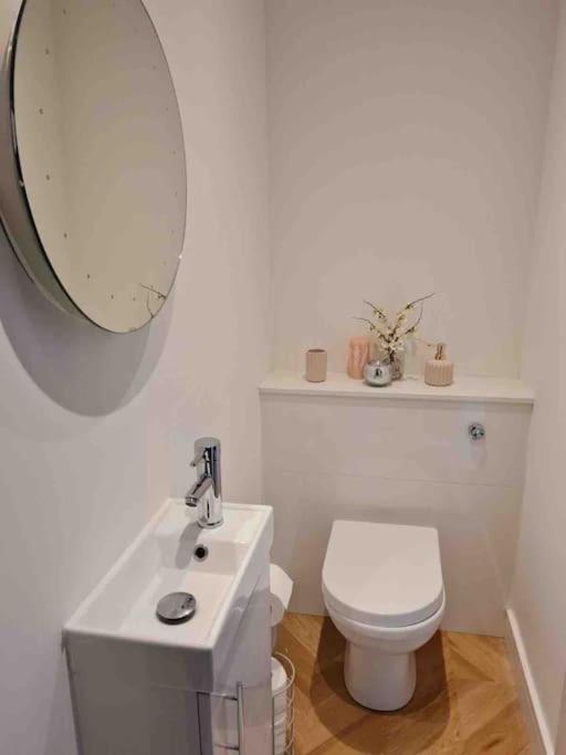 Penlea ~ 1 Bedroom Flat With Harbour View Tarbert  Exterior photo